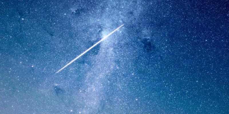 大成装饰灯光设计哲学:如何运用光影与紫色调营造不同空间情绪